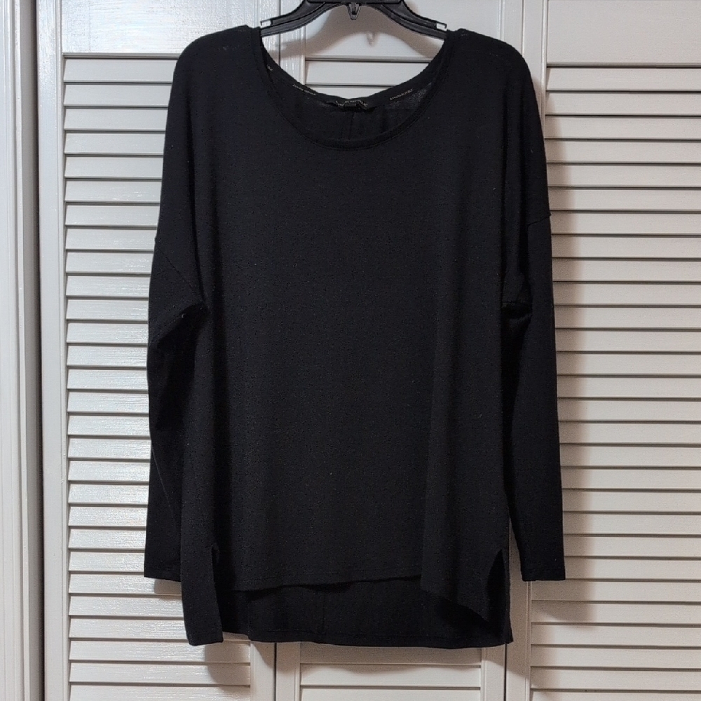 Banana Republic Classic Black Long Sleeve Lightweight Sweater